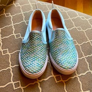 NWOT Cat and Jack Mermaid shoes 🧜‍♀️ (size 11T)